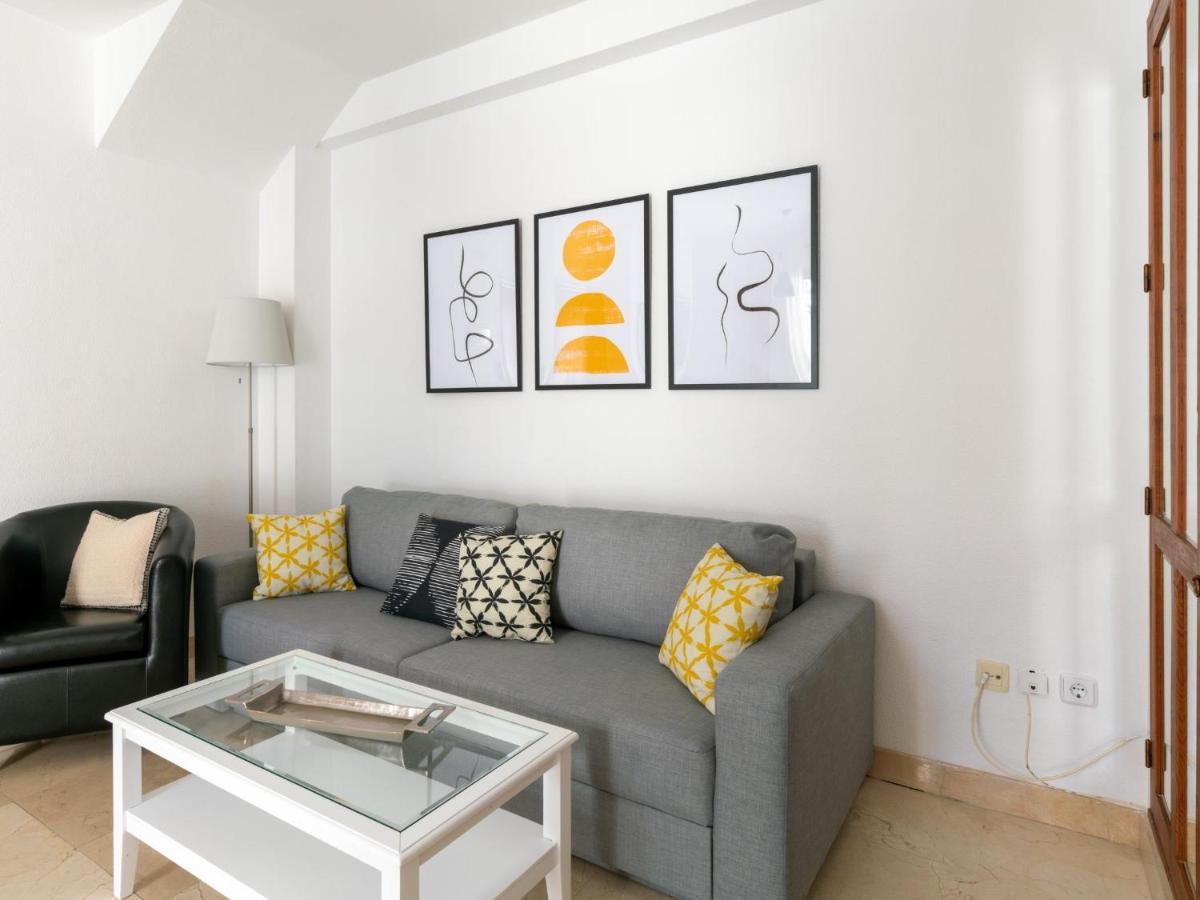 Vr Excelente Ubicacion Luminoso Apt Para Parejas Sevilla Eksteriør bilde