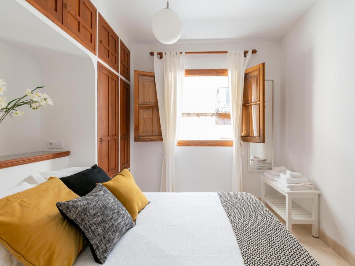 Vr Excelente Ubicacion Luminoso Apt Para Parejas Sevilla Eksteriør bilde